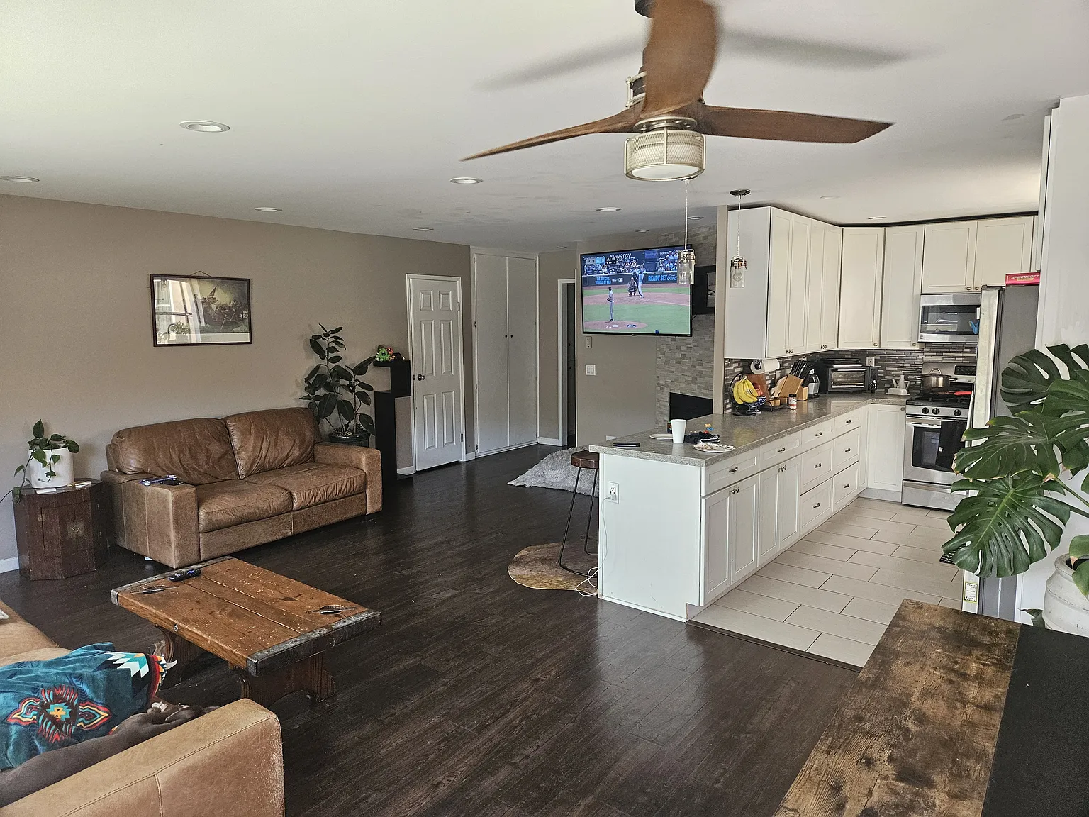 3844 Groton St — Photo 2