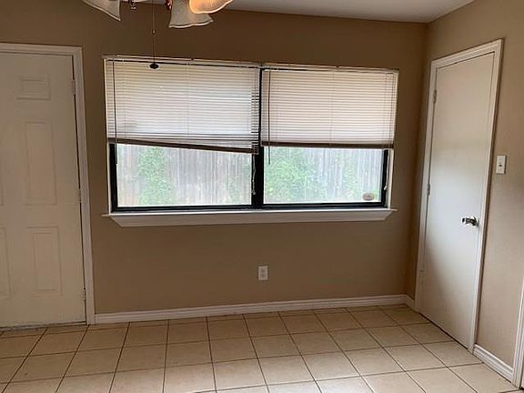 5th image of 12132 Cromwell Dr