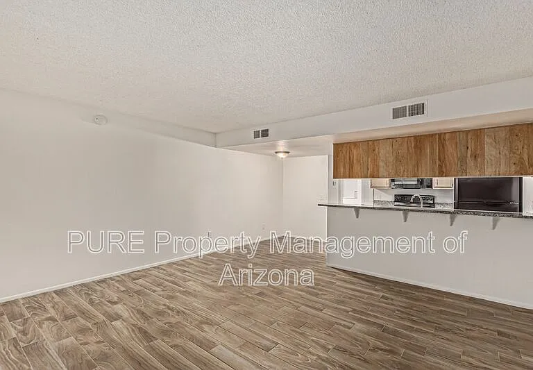 8847 N 8th St #102 — Photo 7