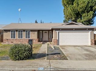 22 Willow Glen Ave, Oakdale, CA 95361
