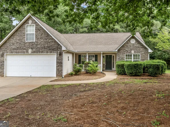 147 Laurel Ln, Social Circle, GA 30025
