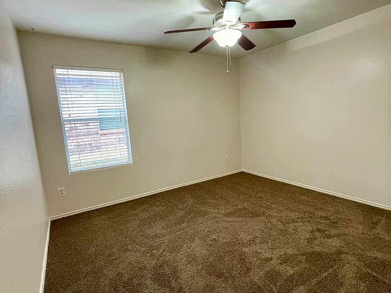 1445 Water Lily Dr — Photo 8