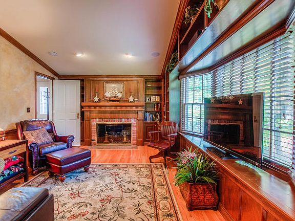 Den wth Gas Fireplace