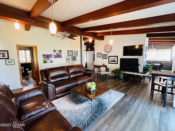 5th image of 404 Hougen St S
