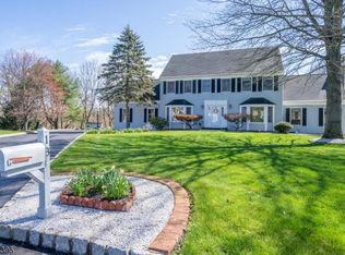 18 Merrill Rd, Flemington, NJ 08822