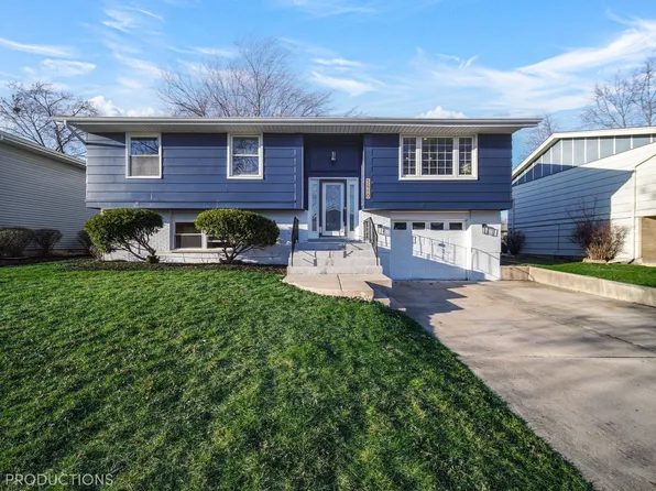 3418 Chestnut Dr, Hazel Crest, IL 60429