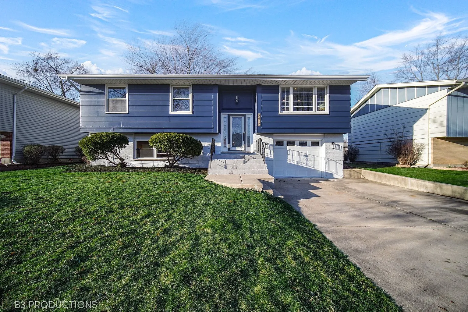 3418 Chestnut Dr photo 1