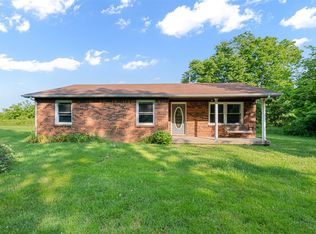 1829 Maplewood Rd, Glasgow, KY 42141