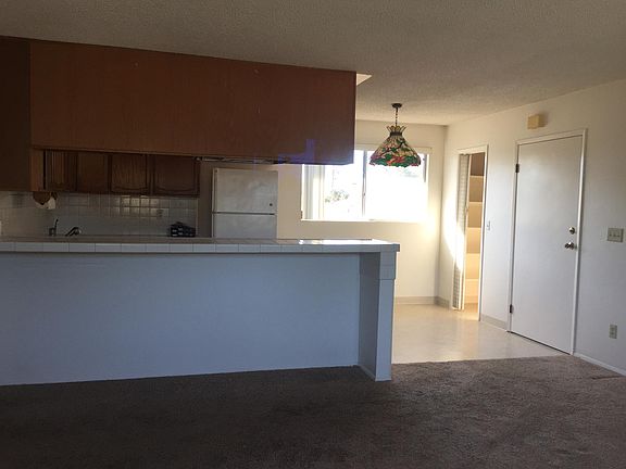 2nd image of 2370 Etiwanda St