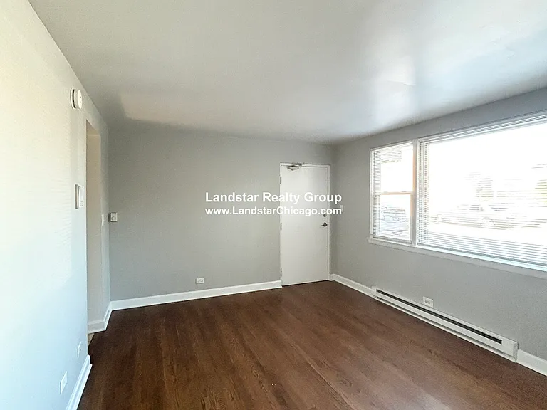 7632.5 N Milwaukee Ave #1A — Photo 2