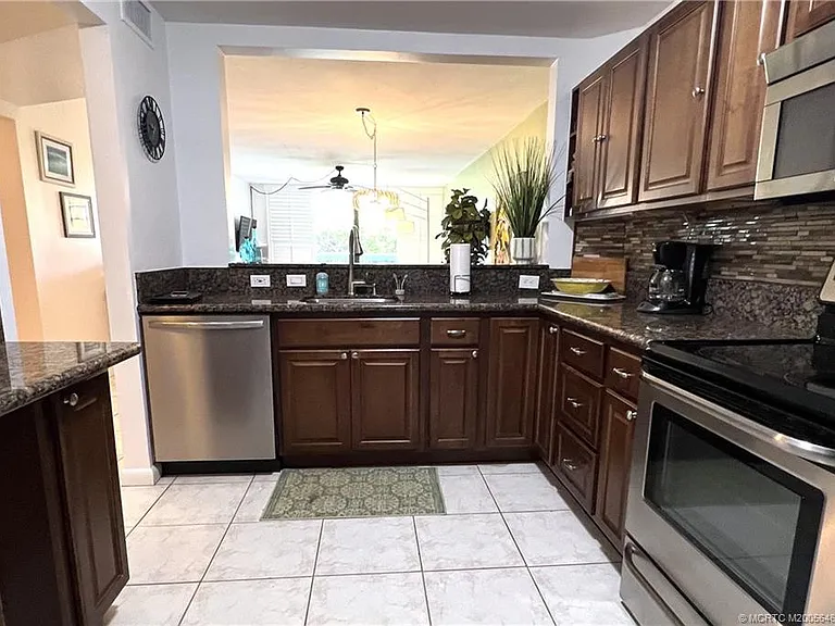9940 S Ocean Dr #6 — Photo 12
