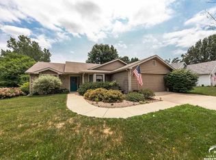 3925 Stetson Dr, Lawrence, KS 66049