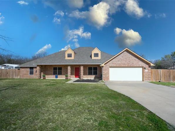 207 Grant Dr, Fate, TX 75189
