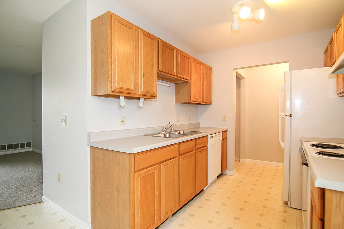 Building Photo - 112 Talon Pl