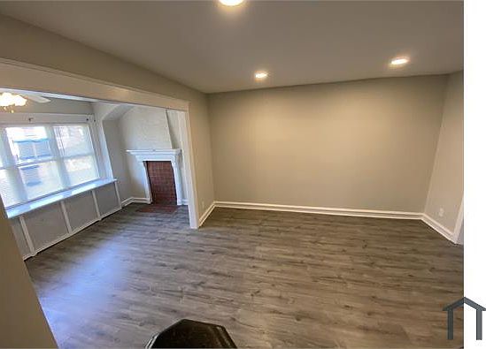 2nd image of 433 Hampden Rd