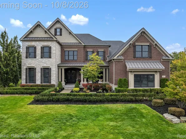 18232 Shagbark Dr, Northville, MI 48168