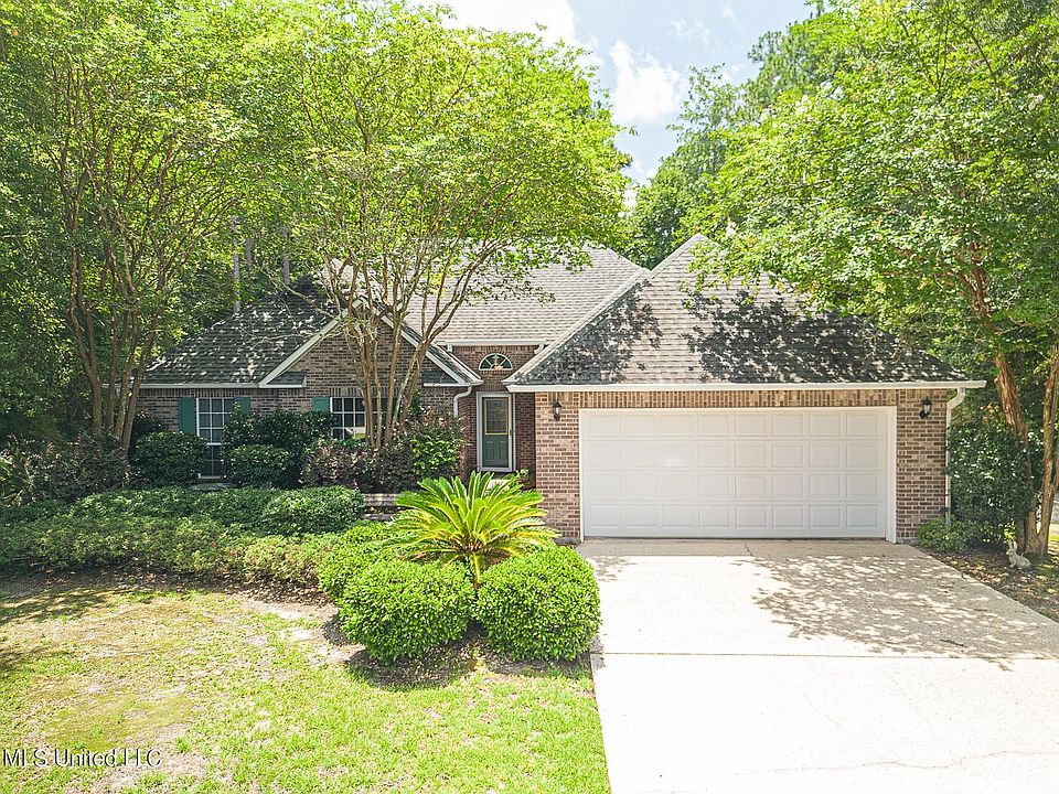 1st image of 2301 Highland Dr