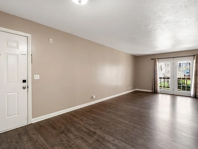 420 Elysian Fields Rd #E8 — Photo 2
