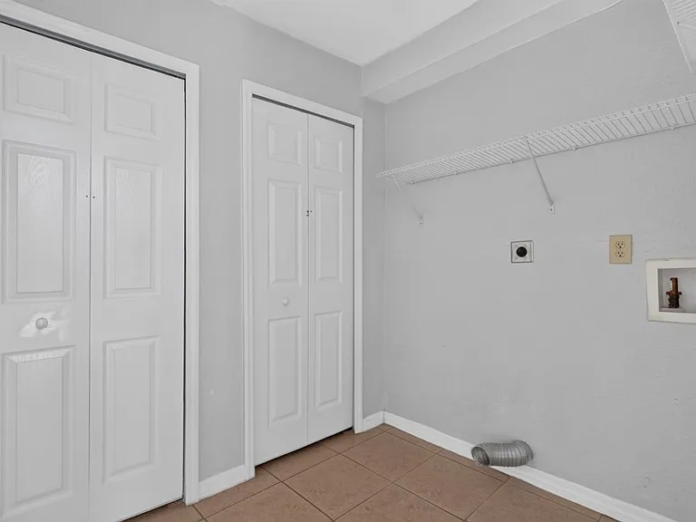 442 Ameca Ave — Photo 16