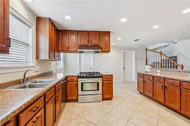 321 W Harrison Ave #UPPER — Photo 4