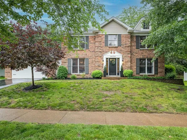 16214 Bear Branch Ct, Chesterfield, MO 63005