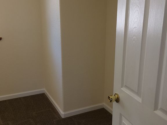 4th image of 3709 N Coronado Ave