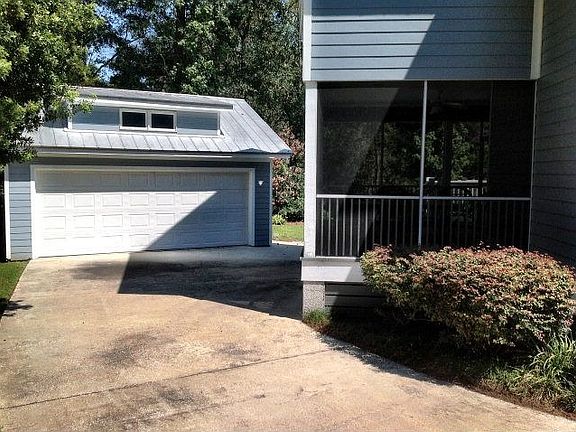 4th image of 104 Carlisle Pl