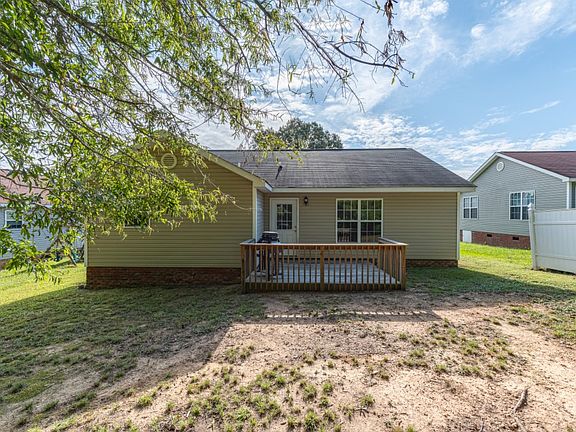 5th image of 2045 E Park Dr
