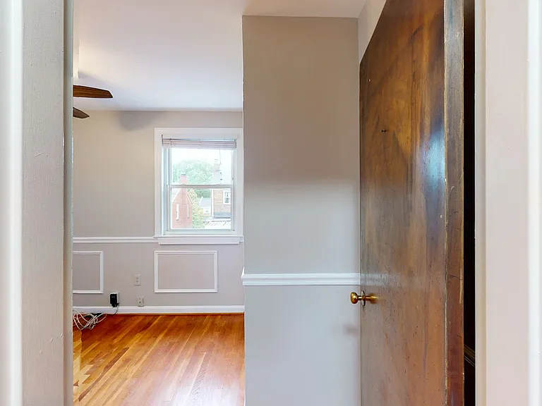 813 Hilltop Ter SE — Photo 15