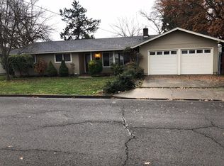 110 Victoria Way, Central Pt, OR 97502