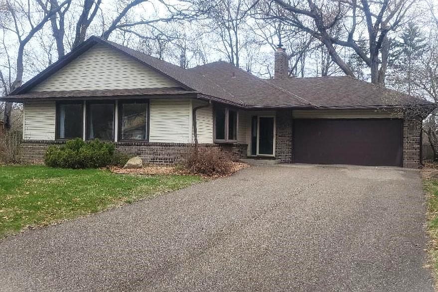 1st image of 410 Oakland Ln
