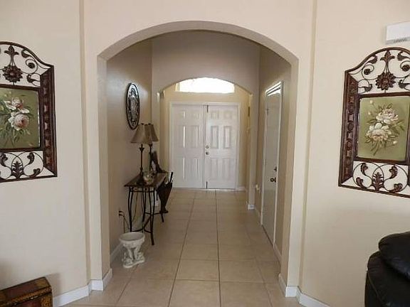 INTERIOR LIVING SPACE