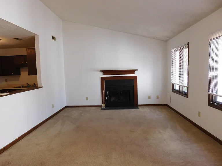 1524 College Way — Photo 2