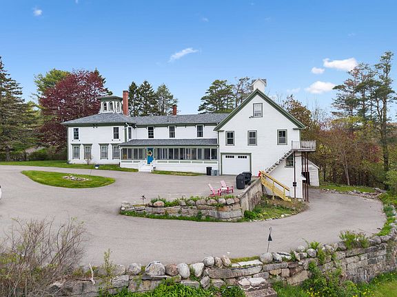 2nd image of 45 Sandy Point Road