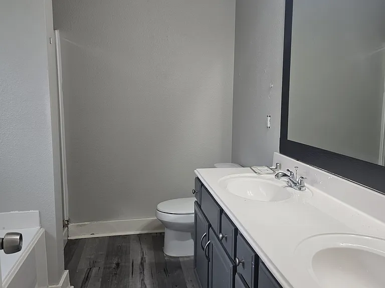 Settlers Lake Cir N — Photo 11