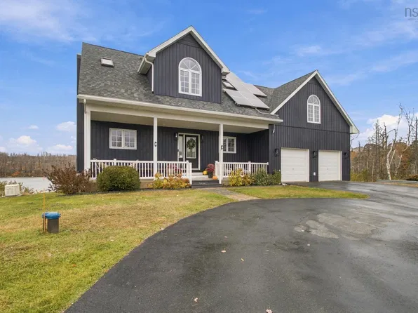 274 Longwood Ln, Stillwater Lake, NS B3Z 1H7