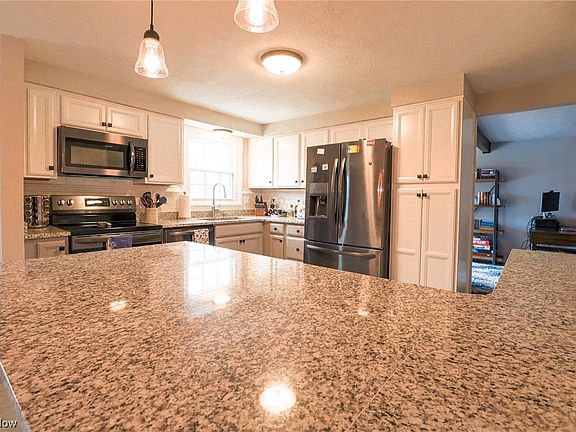 4th image of 765 Brookledge Dr