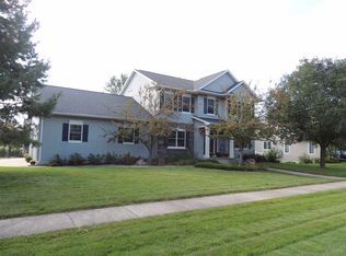 1124 Eagle Ridge Rd, Cedar Falls, IA 50613
