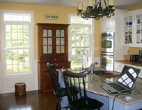 Sunny Modern Kitchen