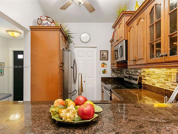 4th image of 12332 SW 148th Ter