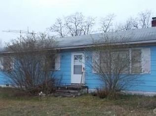 1836 Crookhorn Rd, Montross, VA 22520