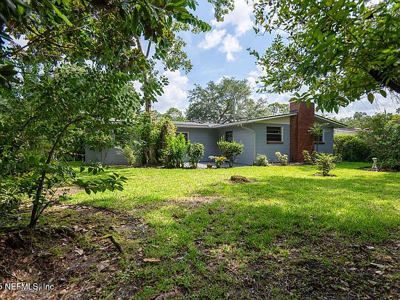 5th image of 5416 LORI Drive S