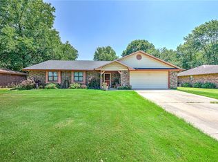 1003 N Cardinal Dr, Rogers, AR 72756