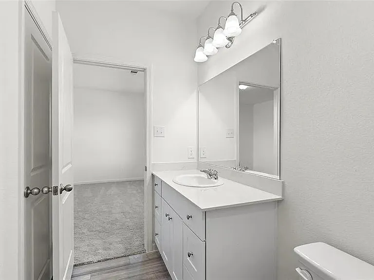 783 Camden Dr — Photo 8