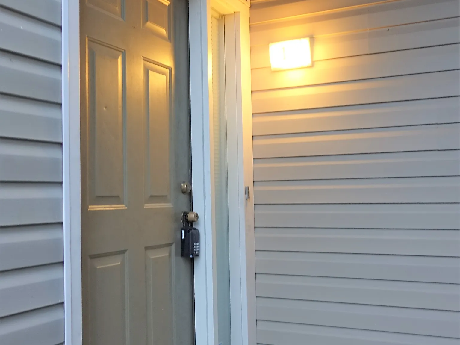 2 bed, 2.0 bath, 1129 sqft, $1,000 — Photo 4