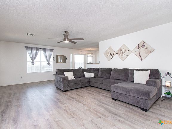 3rd image of 3209 Tom Lockett Dr