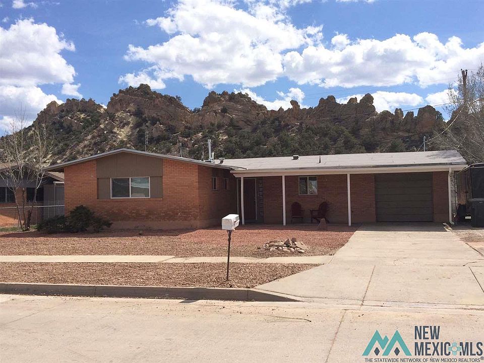 1st image of 3310 E Ciniza Dr