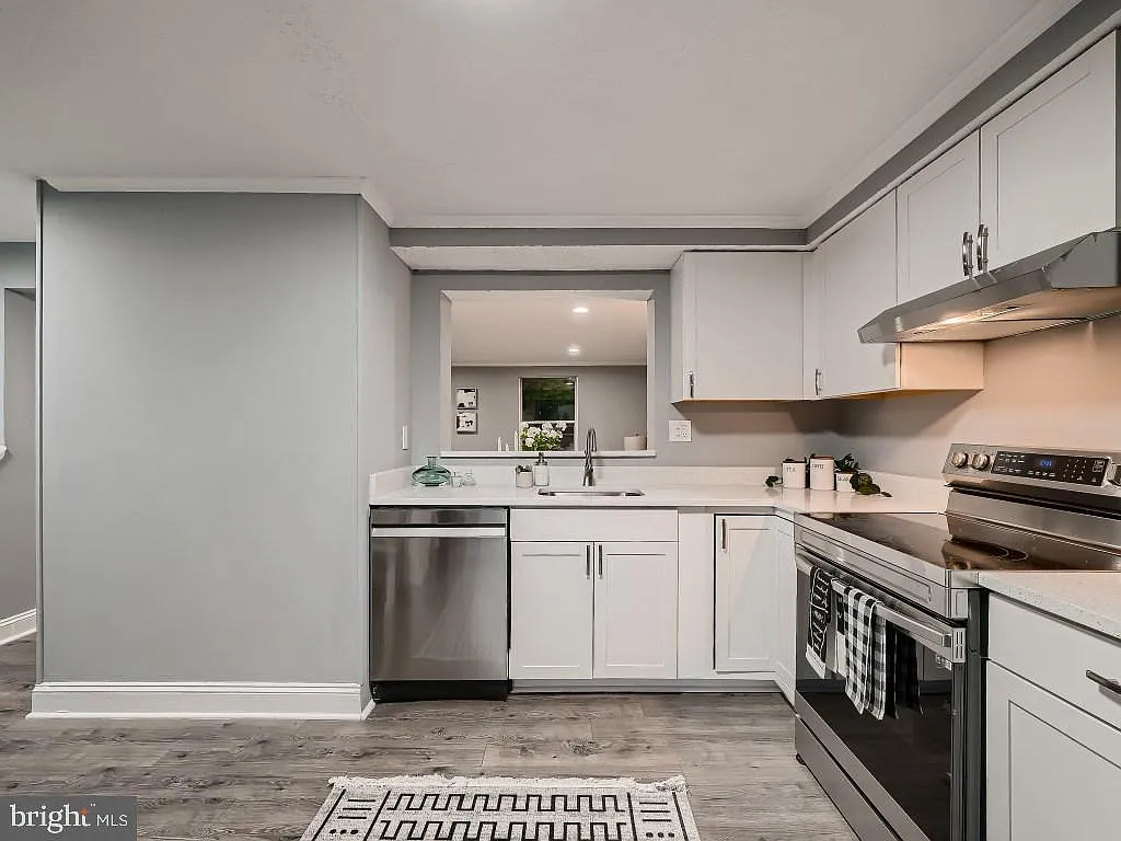 3 bed, 1742 sqft, $2,800 — Photo 3