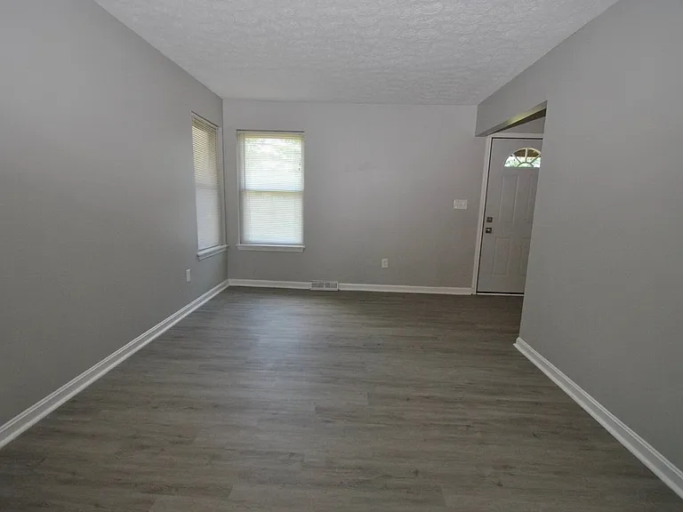 6711 El Rancho Rd — Photo 14