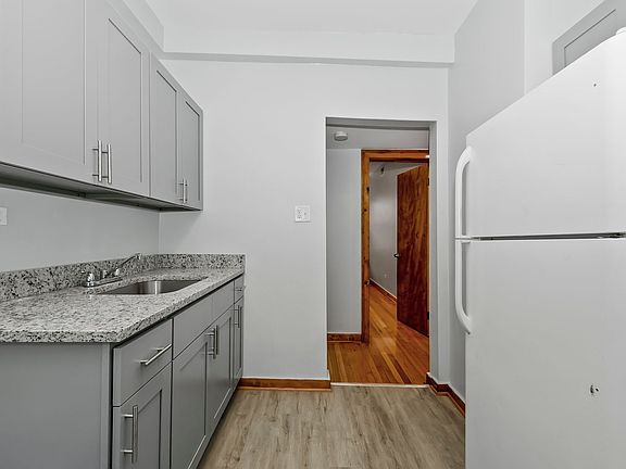 3rd image of 6349 S Kedzie Ave #2AW
